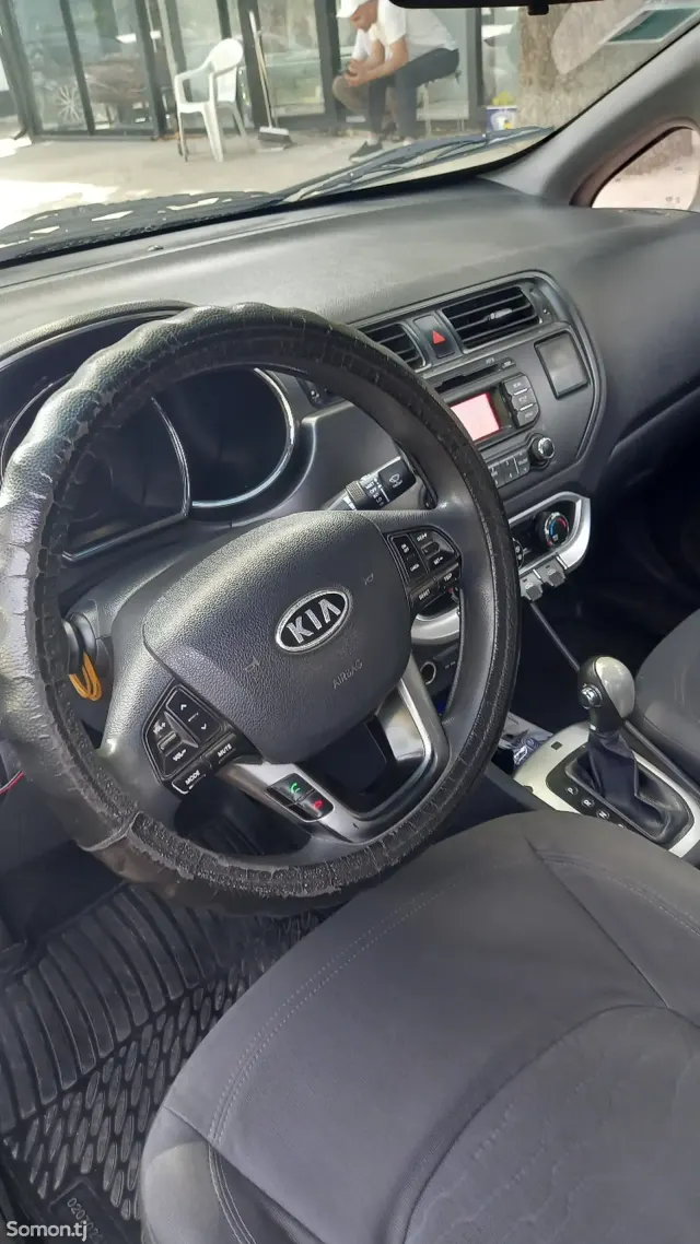 Kia Rio 2011 · 1.4 AT