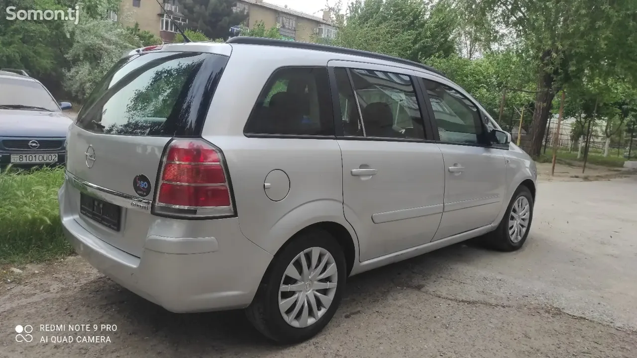 Opel Zafira 2007 · 1.9 AT