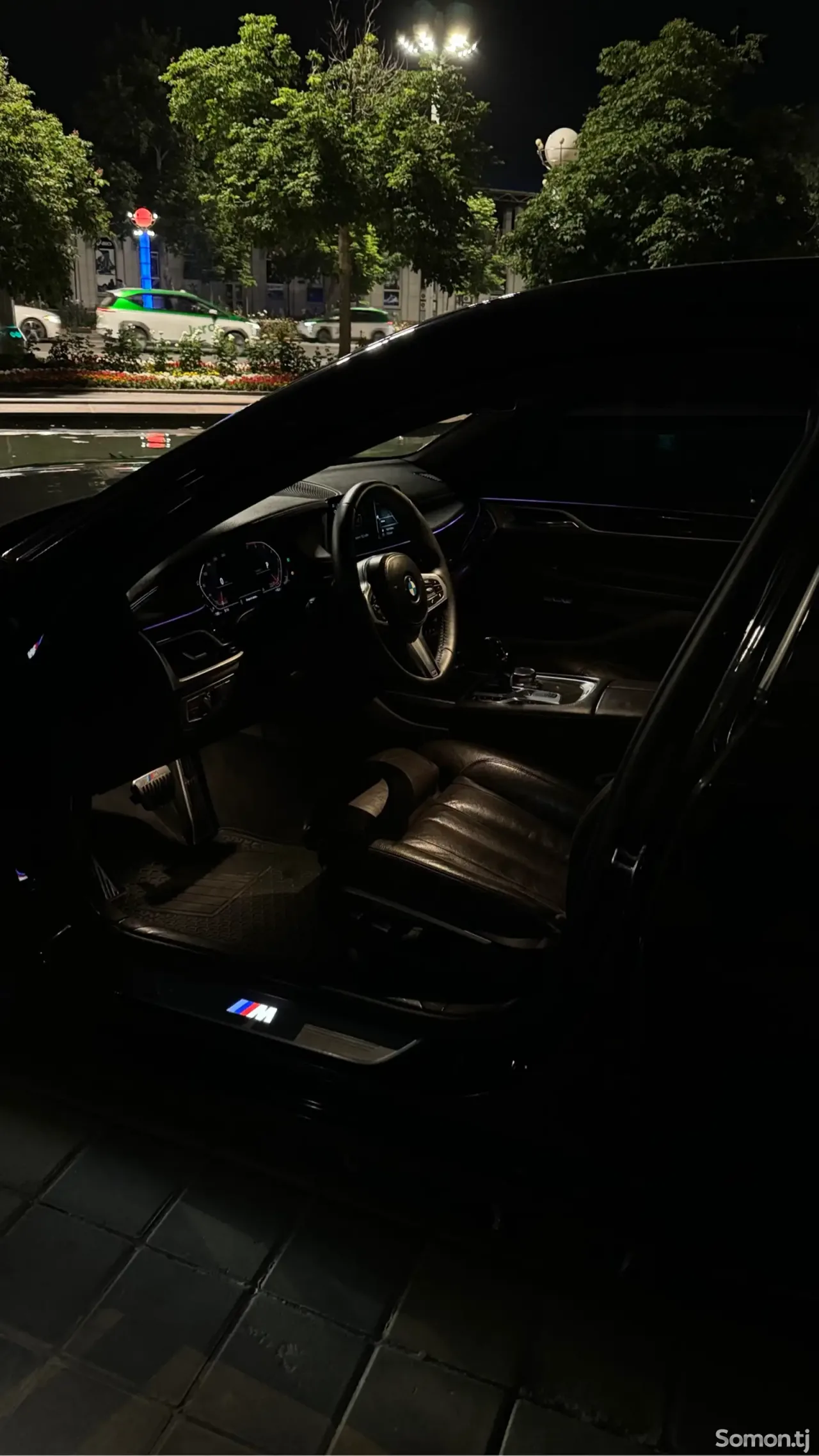BMW 7 series 2017 · 3.0 AT
