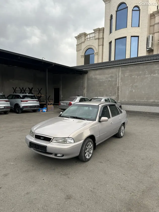 Daewoo Nexia 1999 · 1.6 MT