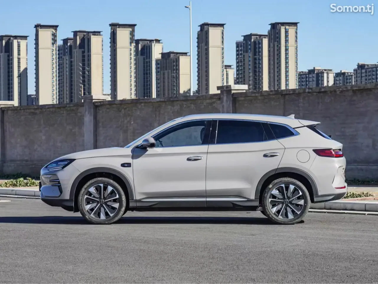 BYD Song Plus 2025 · AT