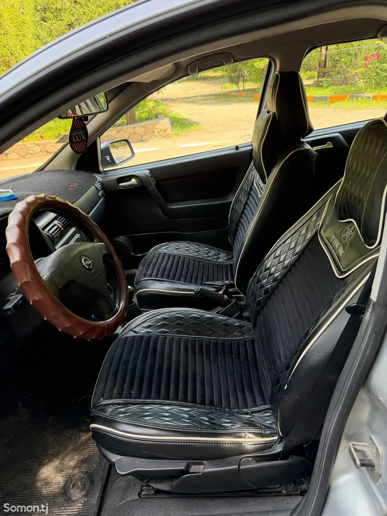 Opel Astra G 2000 · 1.6 MT