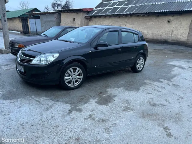 Opel Astra H 2008 · 1.6 AT