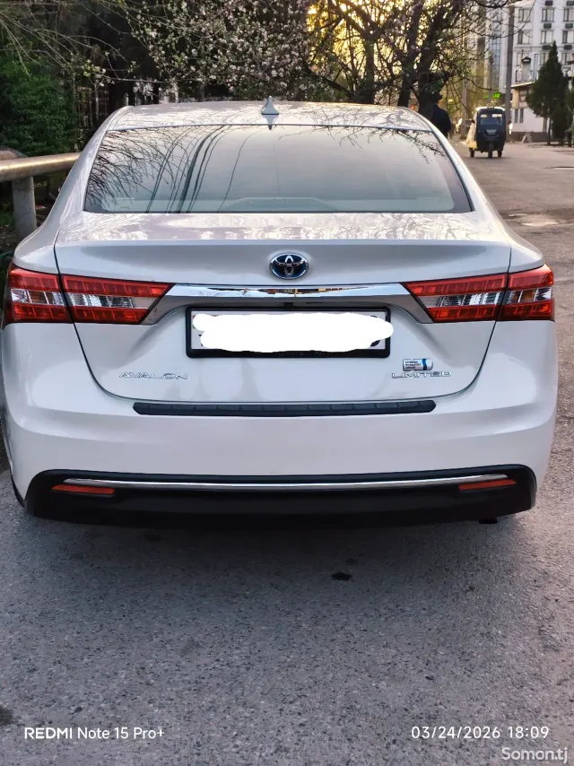 Toyota Avalon 2014 · 2.5 AT