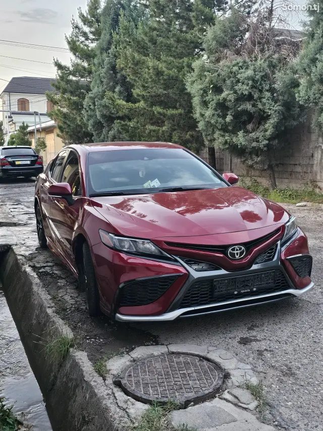 Toyota Camry 2018 · 2.5 AT
