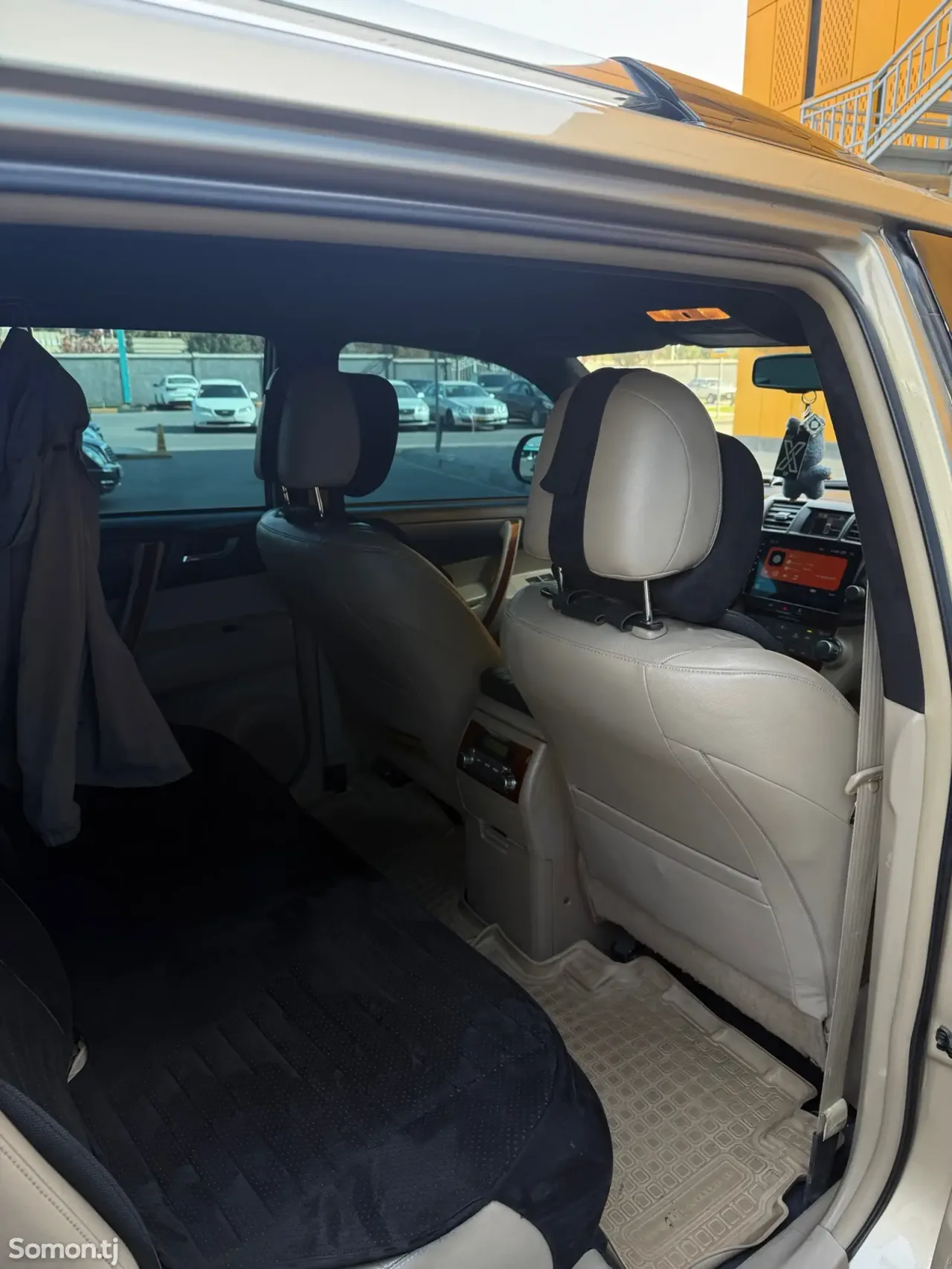 Toyota Highlander 2012 · 3.5 AT