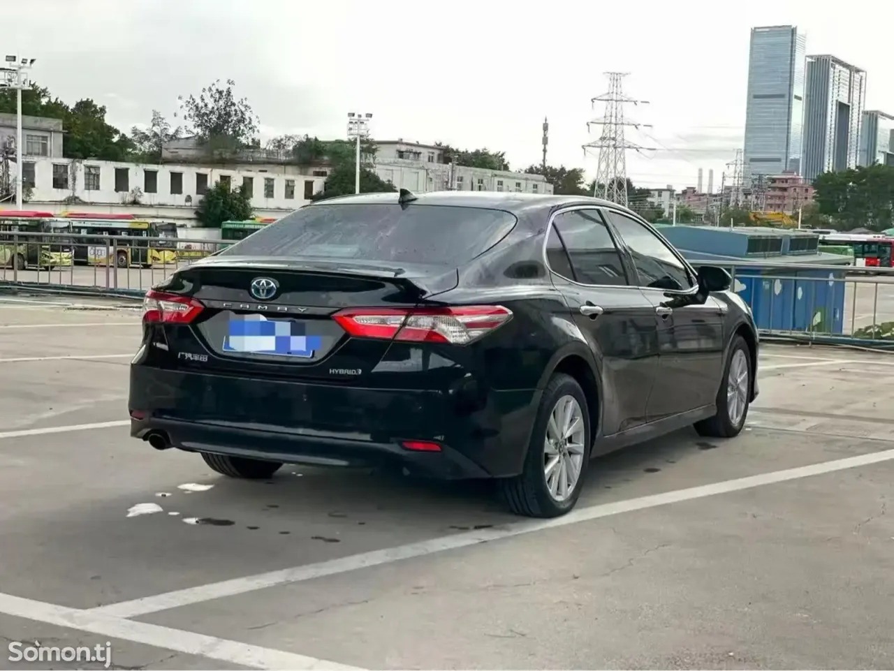 Toyota Camry 2021 · 2.5 AT