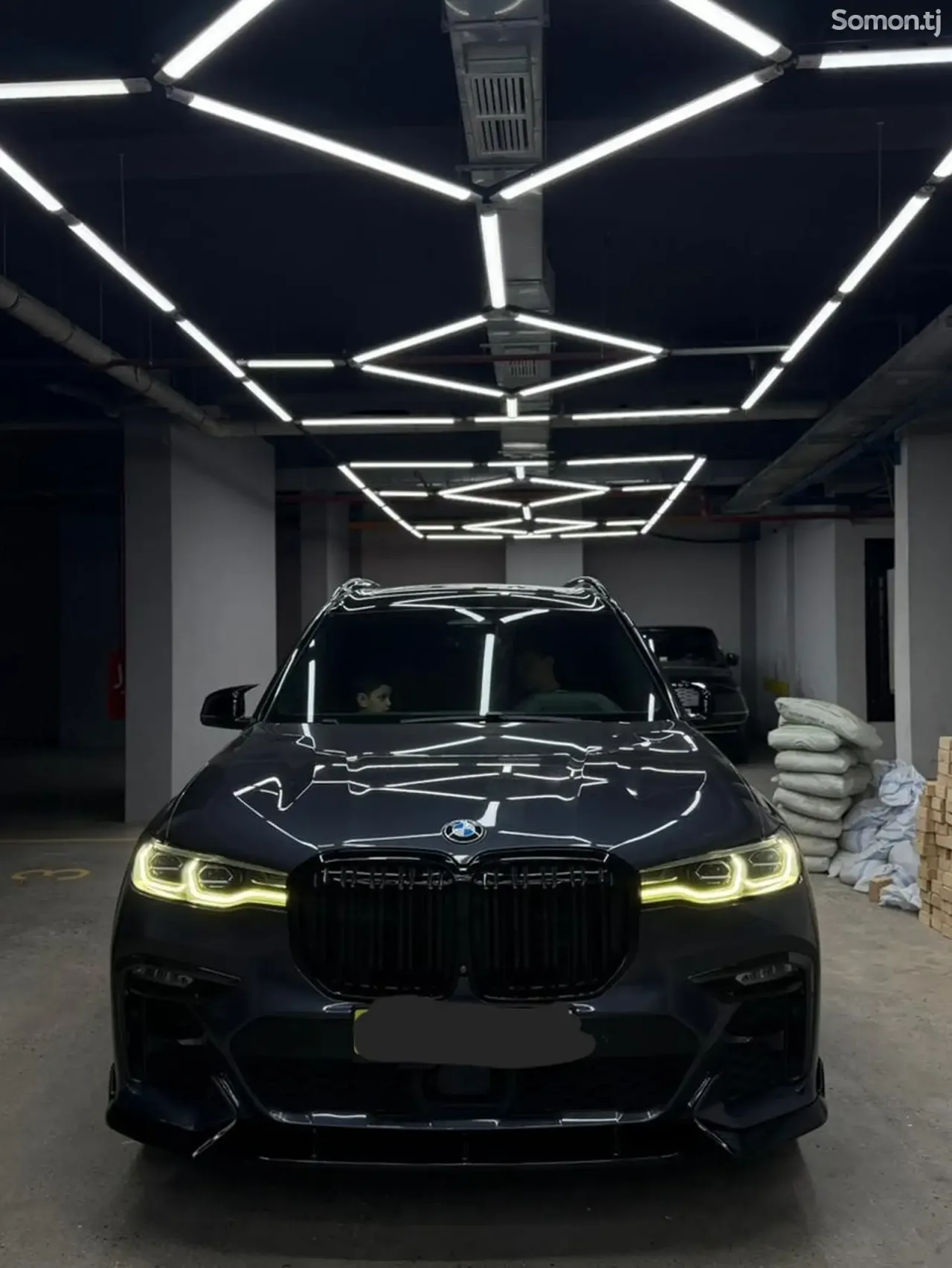 BMW X7 2020 · 4.2 AT