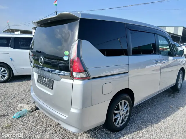 Nissan Stanza 2017 · 2.0 AT