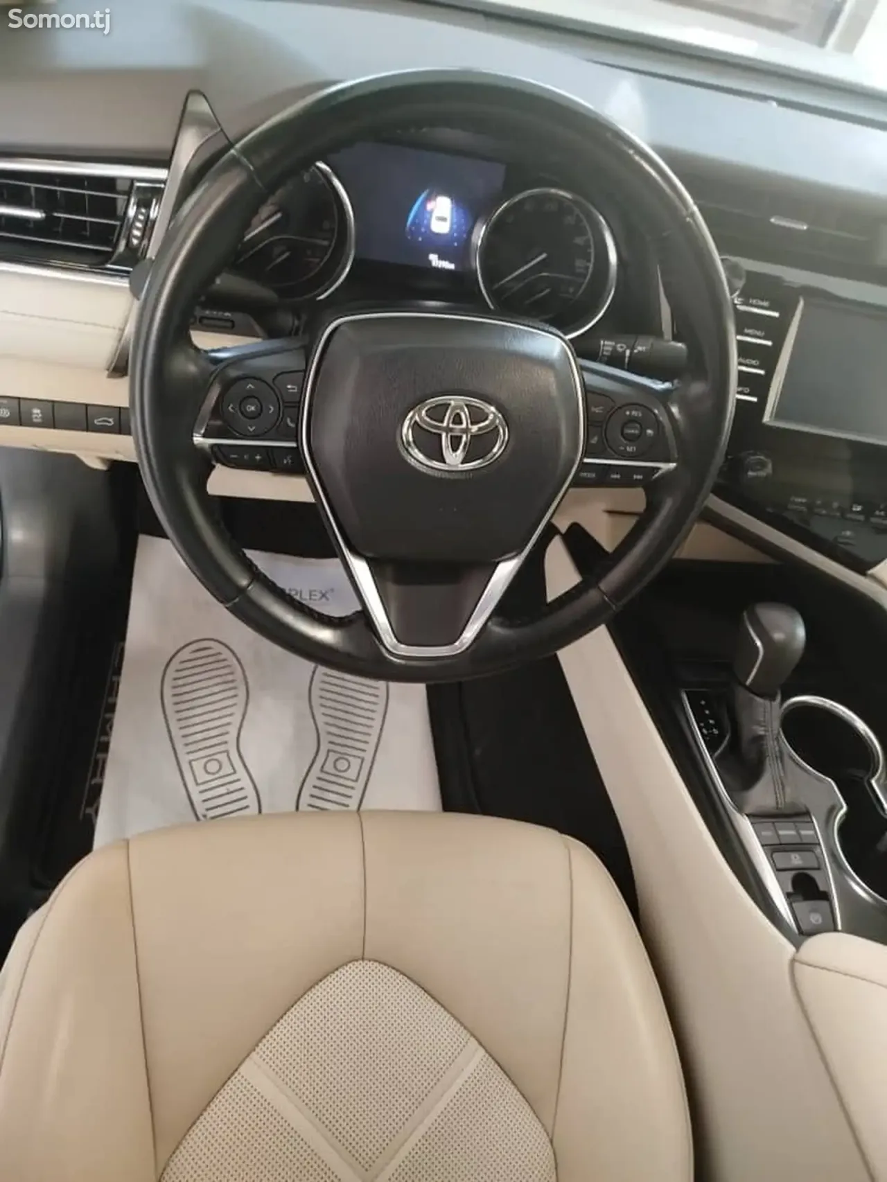 Toyota Camry 2018 · 2.5 AT