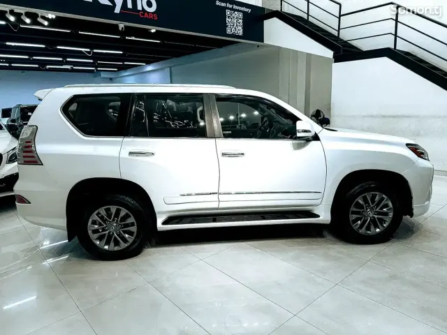 Lexus GX series 2015 · 4.6 AT