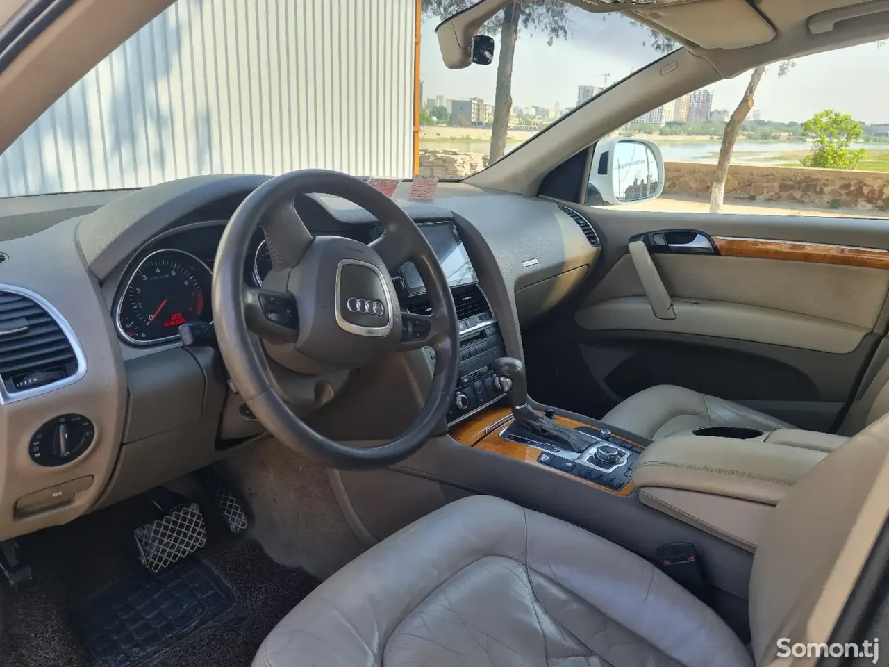 Audi Q7 2009 · 3.0 AT