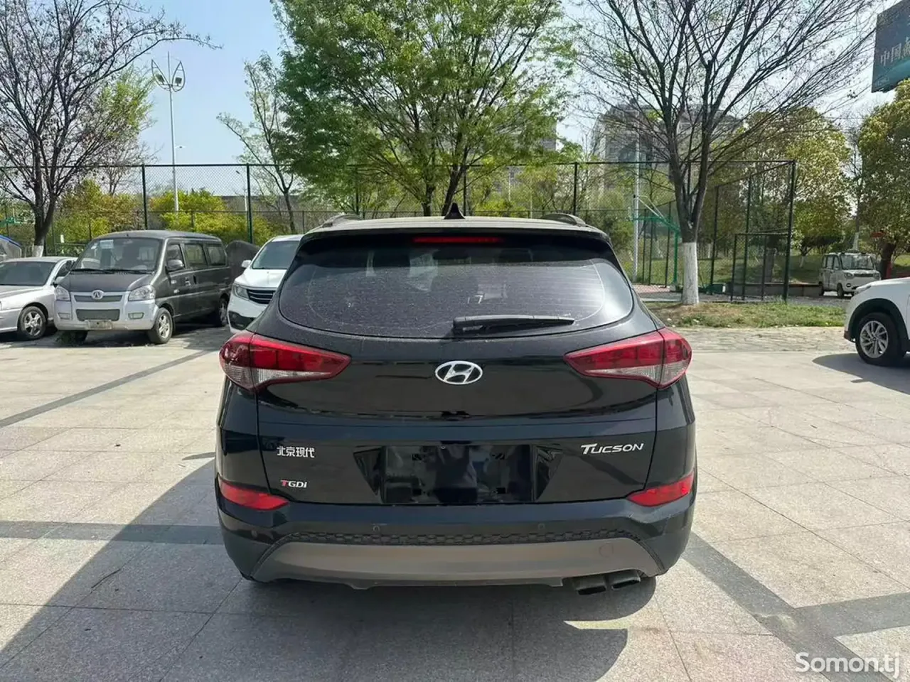 Hyundai Tucson 2015 · 1.6 AT