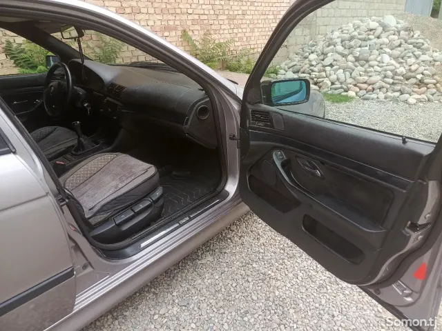 BMW 5 series 1997 · 2.5 MT