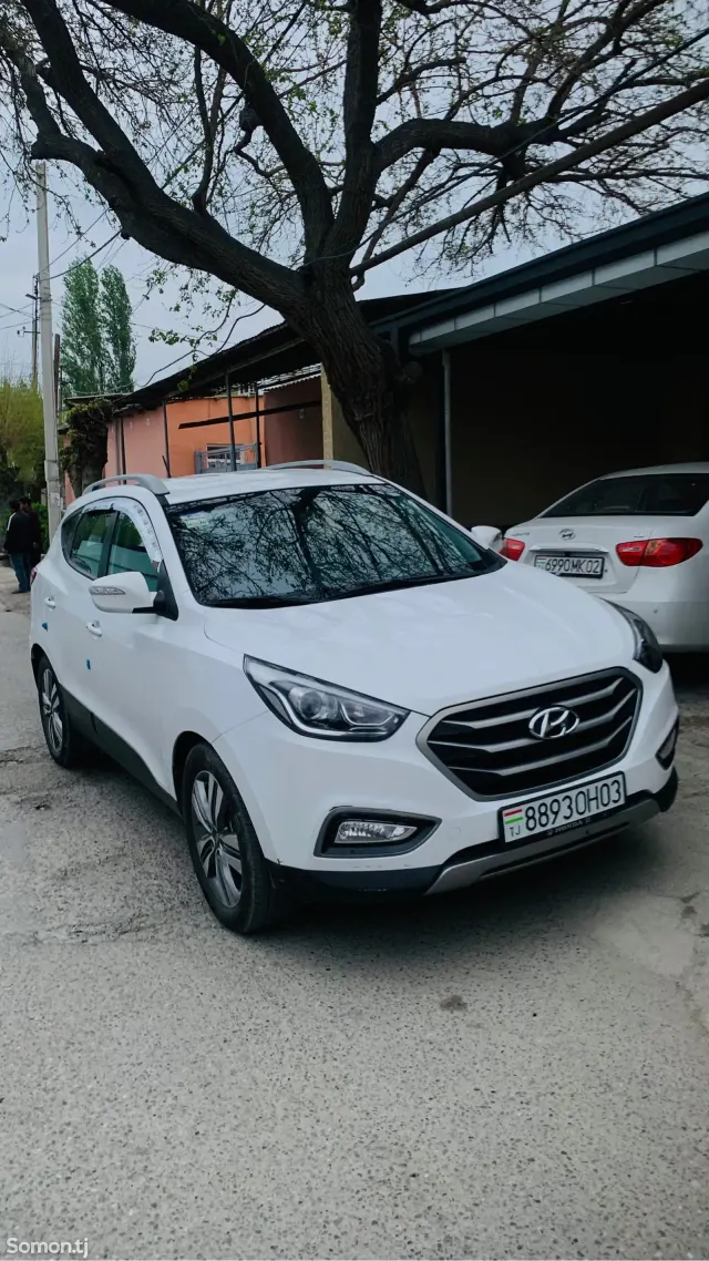 Hyundai Tucson 2014 · 2.0 AT