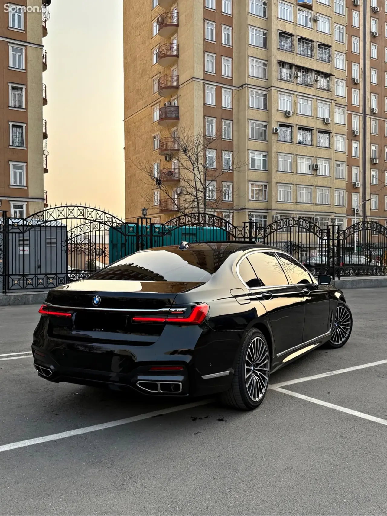 BMW 7 series 2017 · 3.0 AT