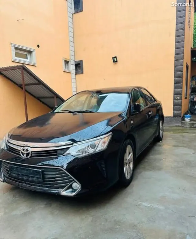Toyota Camry 2016 · 2.5 AT