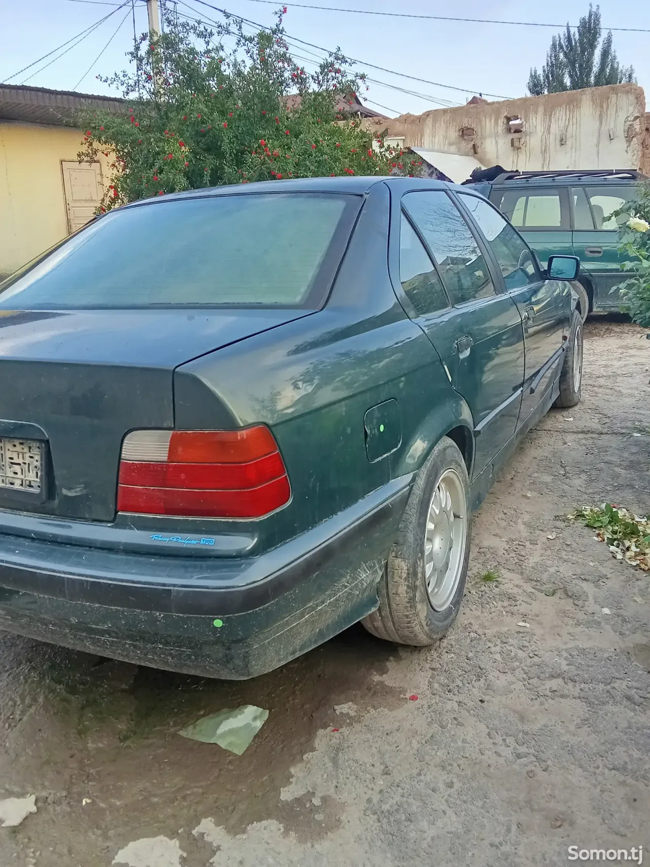 BMW 3 series 1994 · 1.8 MT