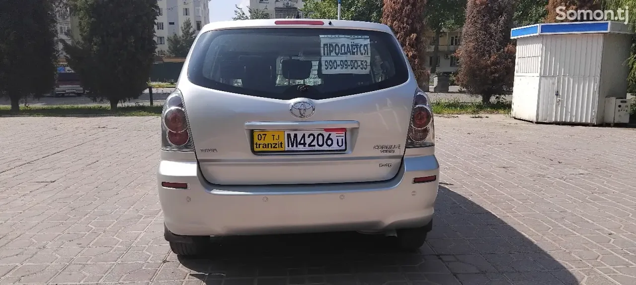 Toyota Verso 2006 · 2.2 MT