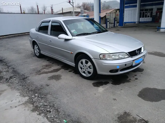 Opel Vectra B 2002 · 1.6 MT