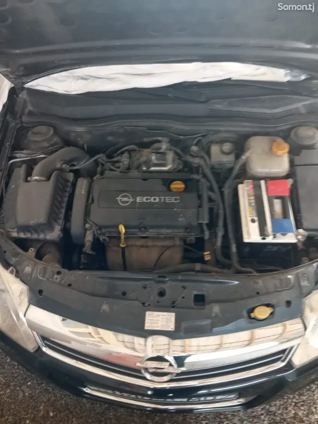 Opel Astra H 2008 · 1.6 MT