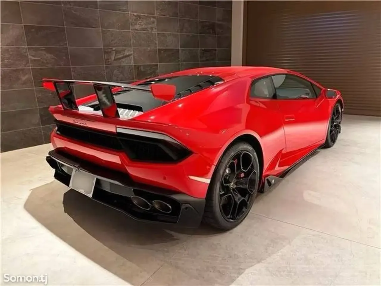 Lamborghini Urus 2017 · 5.2 AMT
