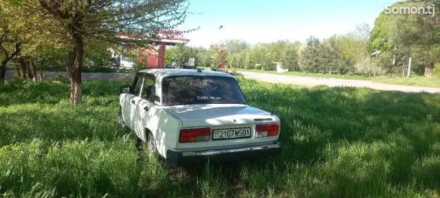 Lada (ВАЗ) 2107 2007 · 1.6 MT