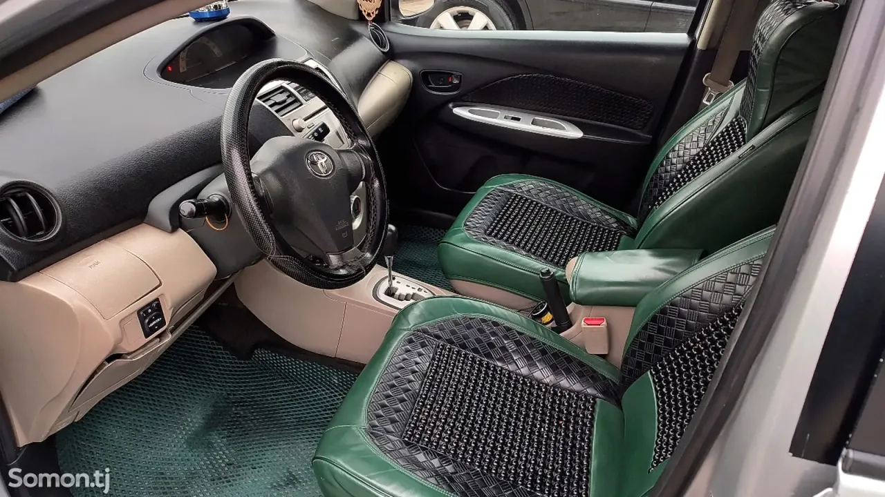 Toyota Belta 2008 · 1.1 AT