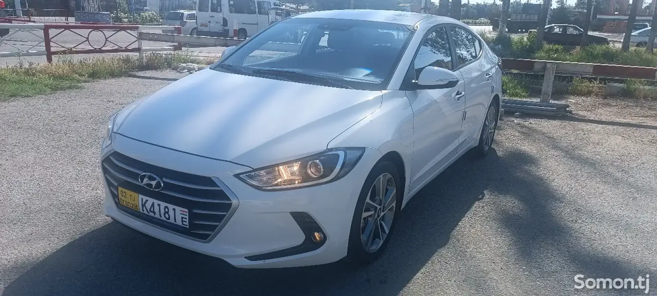 Hyundai Avante 2017 · 1.6 AT