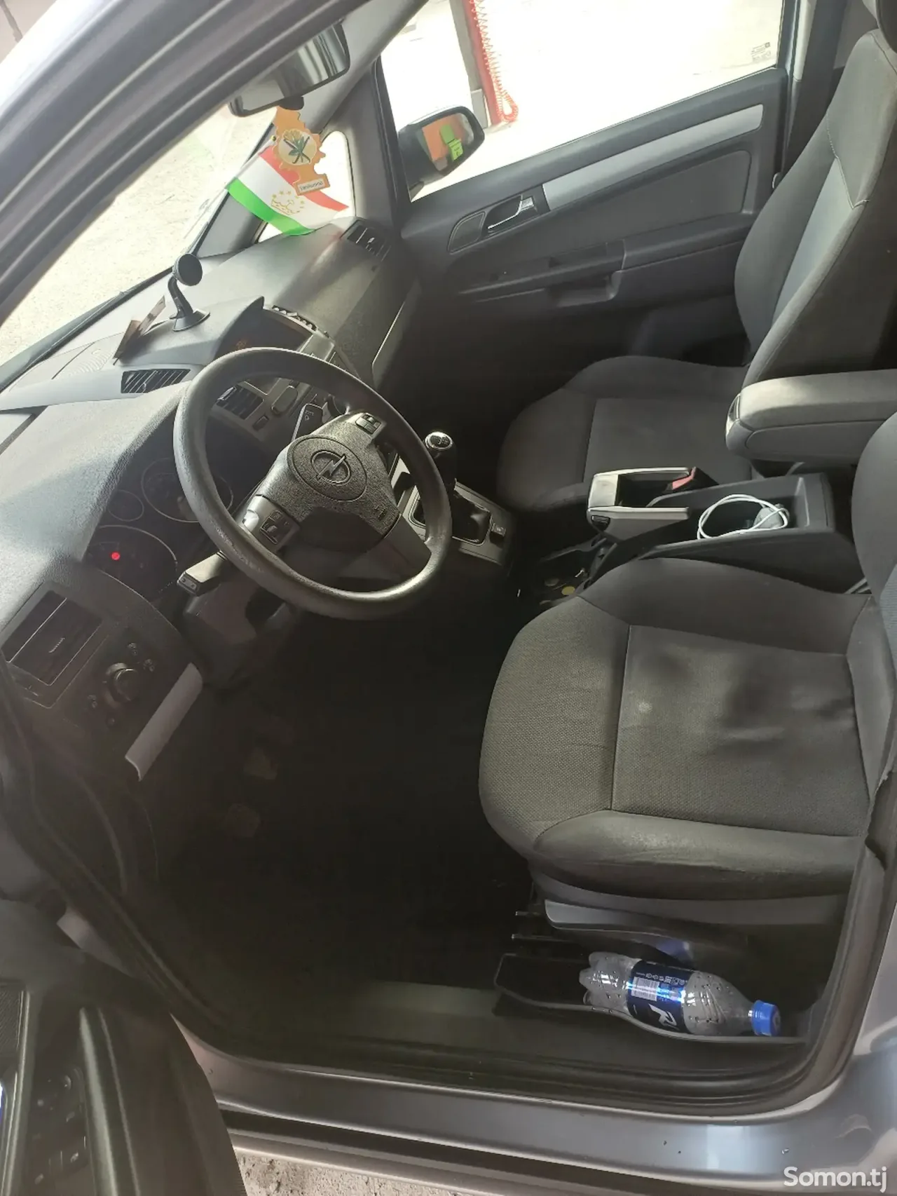 Opel Zafira 2007 · 1.6 MT