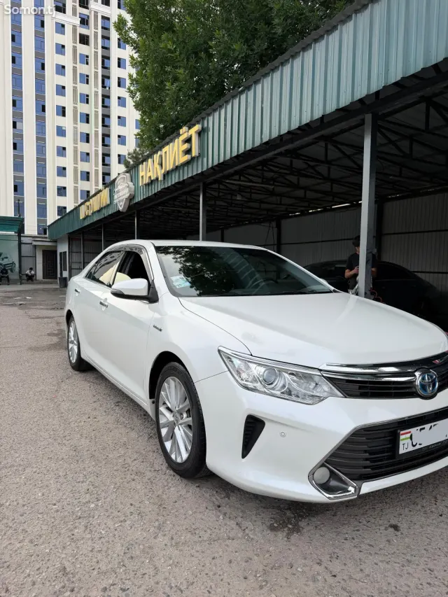 Toyota Camry 2015 · 2.5 AT