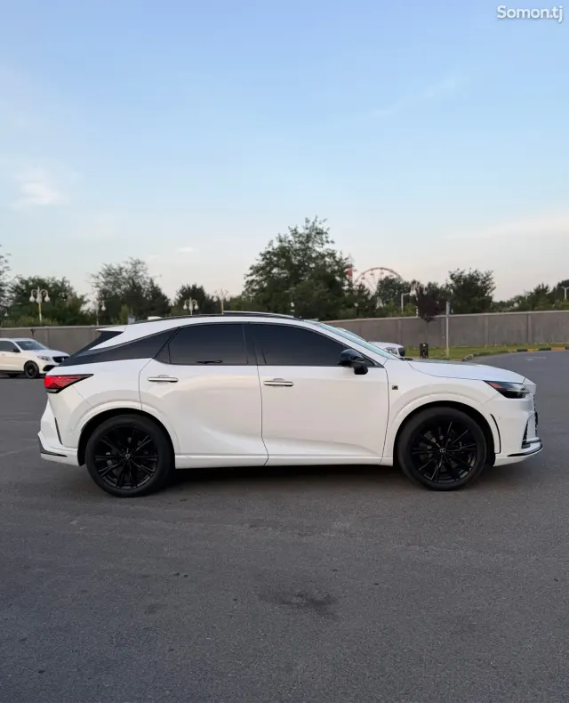 Lexus RX series 2024 · 5.0 AT