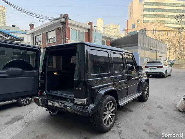 Mercedes-Benz G class 2019 · 4.0 AT