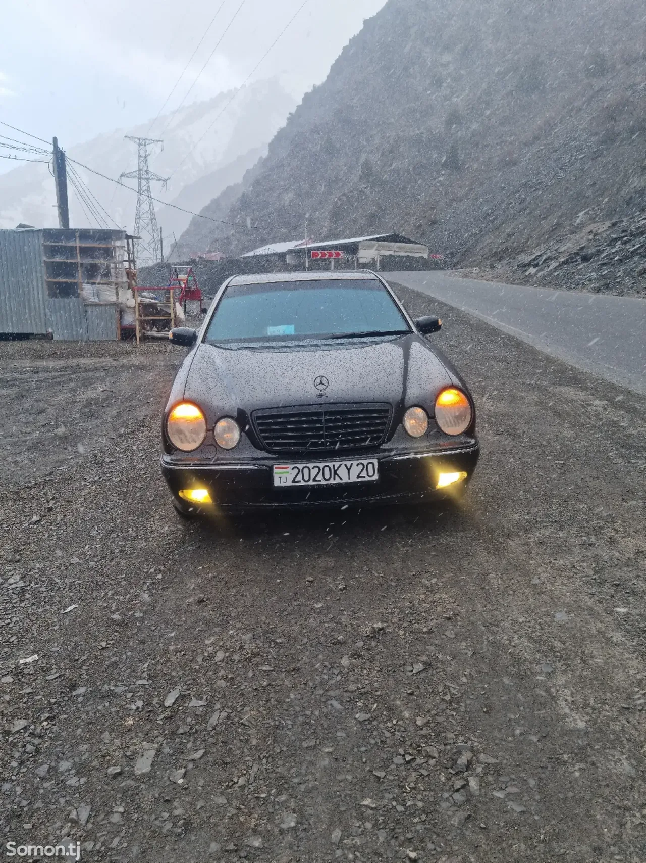 Mercedes-Benz E class 2002 · 3.2 AT