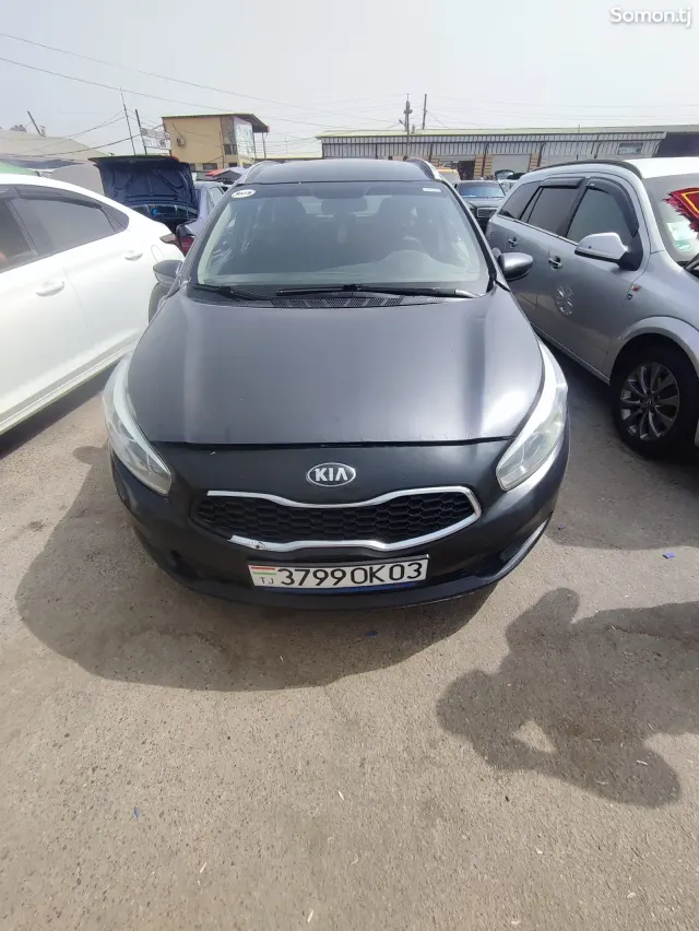 Kia Ceed 2014 · 1.6 MT