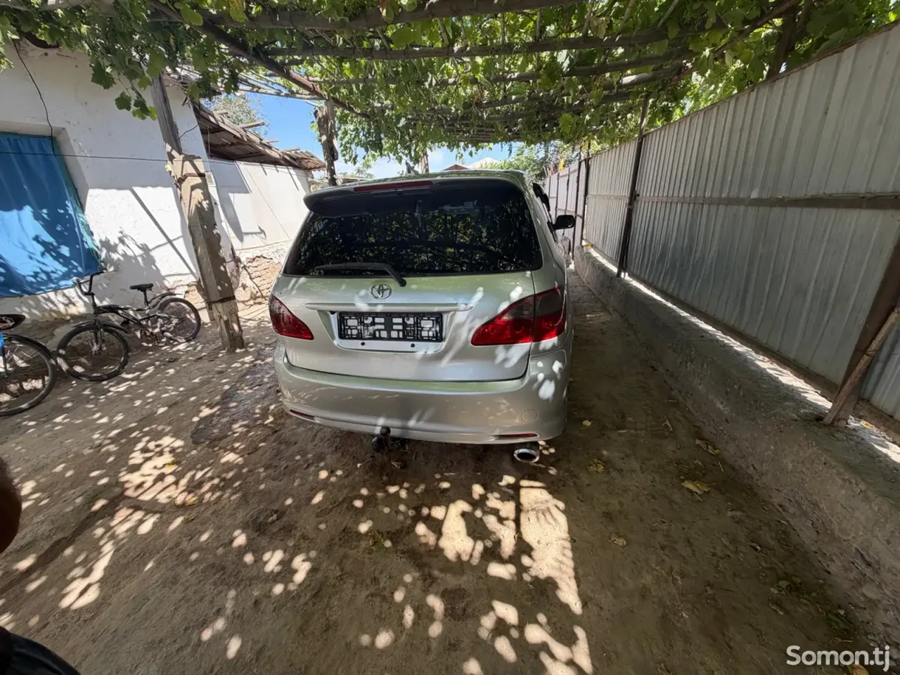 Toyota Ipsum 2007 · 2.4 MT