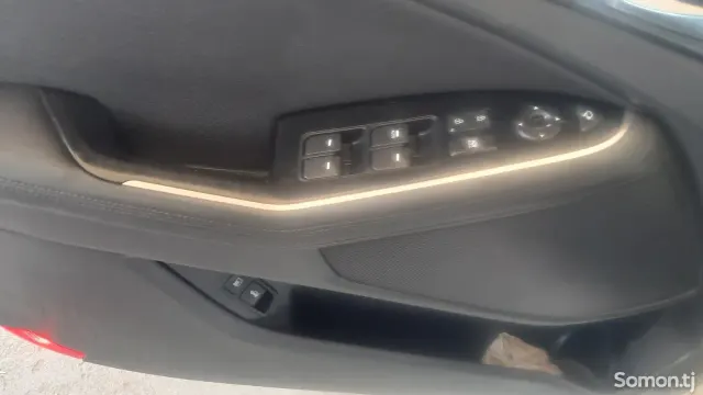 Kia K5 2015 · 2.0 AT