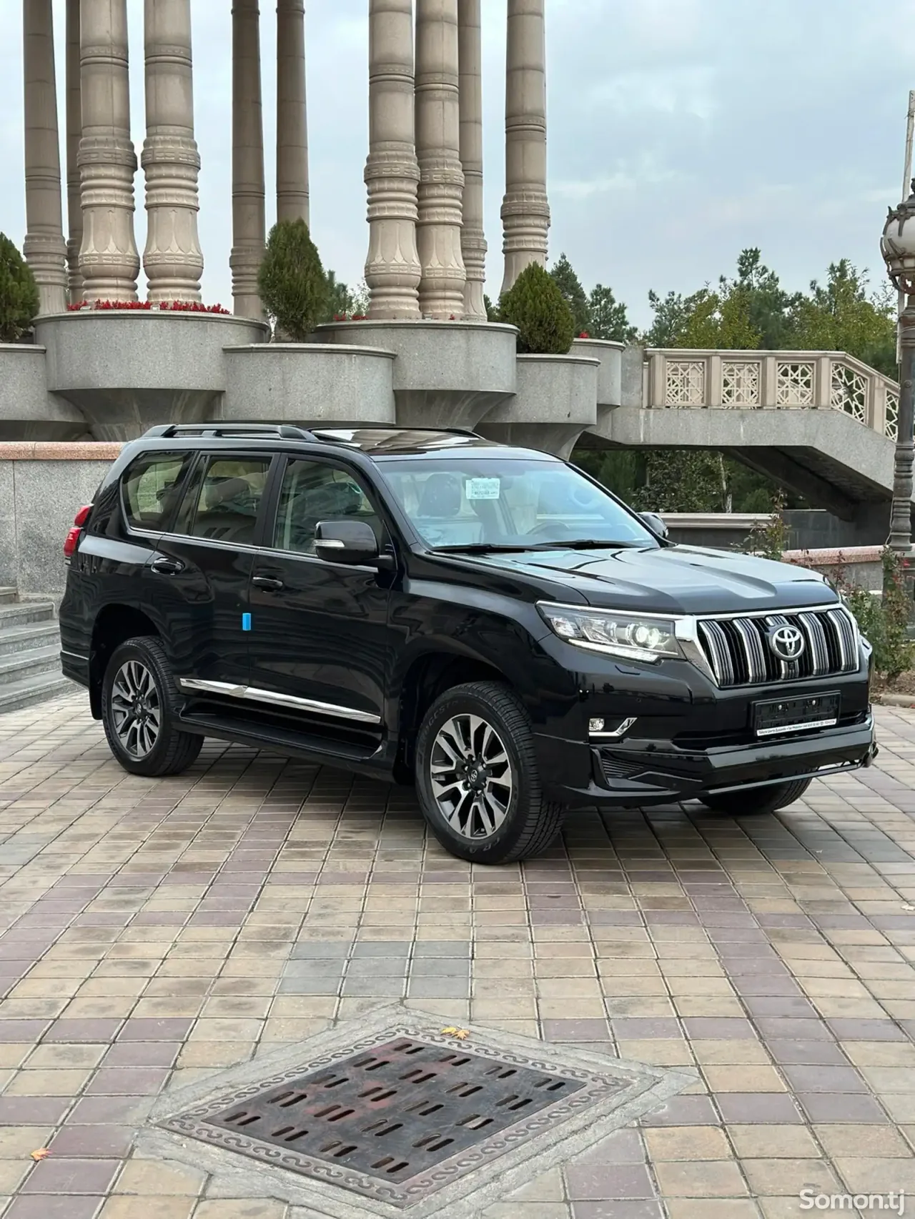 Toyota Land Cruiser Prado 2024 · 4.0 AT