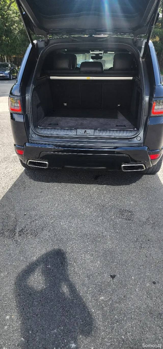 Land Rover Range Rover Sport 2019 · 4.4 AT