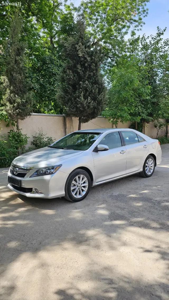 Toyota Camry 2016 · 2.5 AT