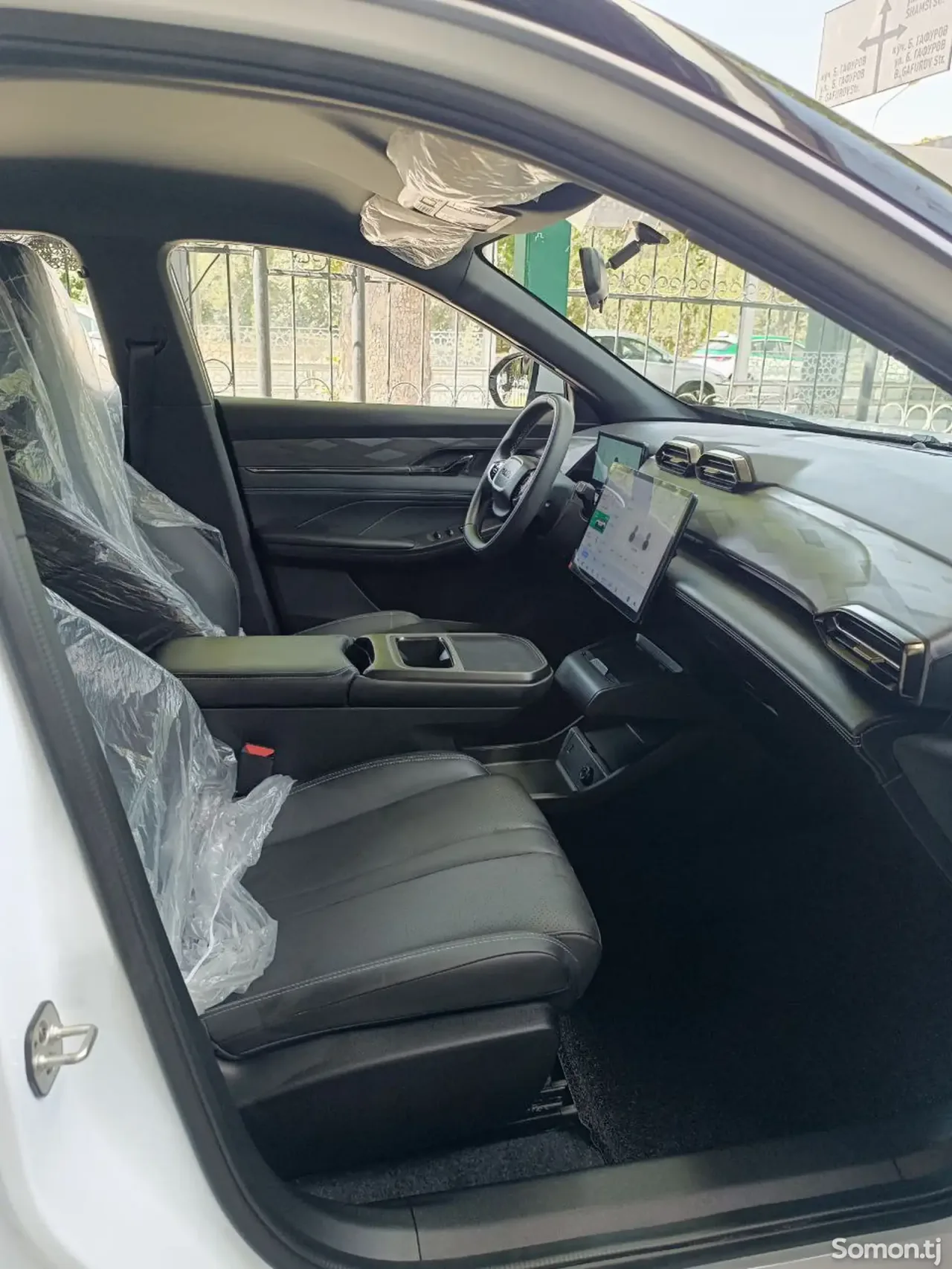 Dongfeng L7 2025 · AT