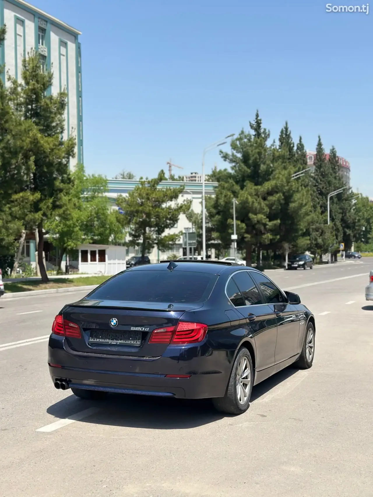 BMW 5 series 2012 · 2.0 AT