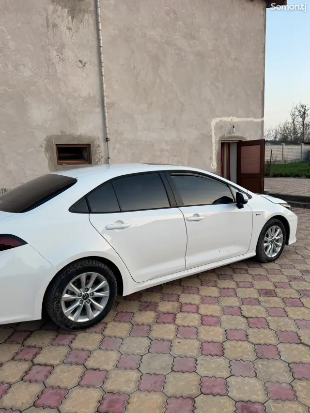 Toyota Corolla 2024 · 1.8 AT