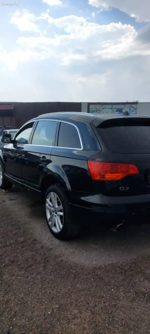 Audi Q7 2007 · 4.2 AT