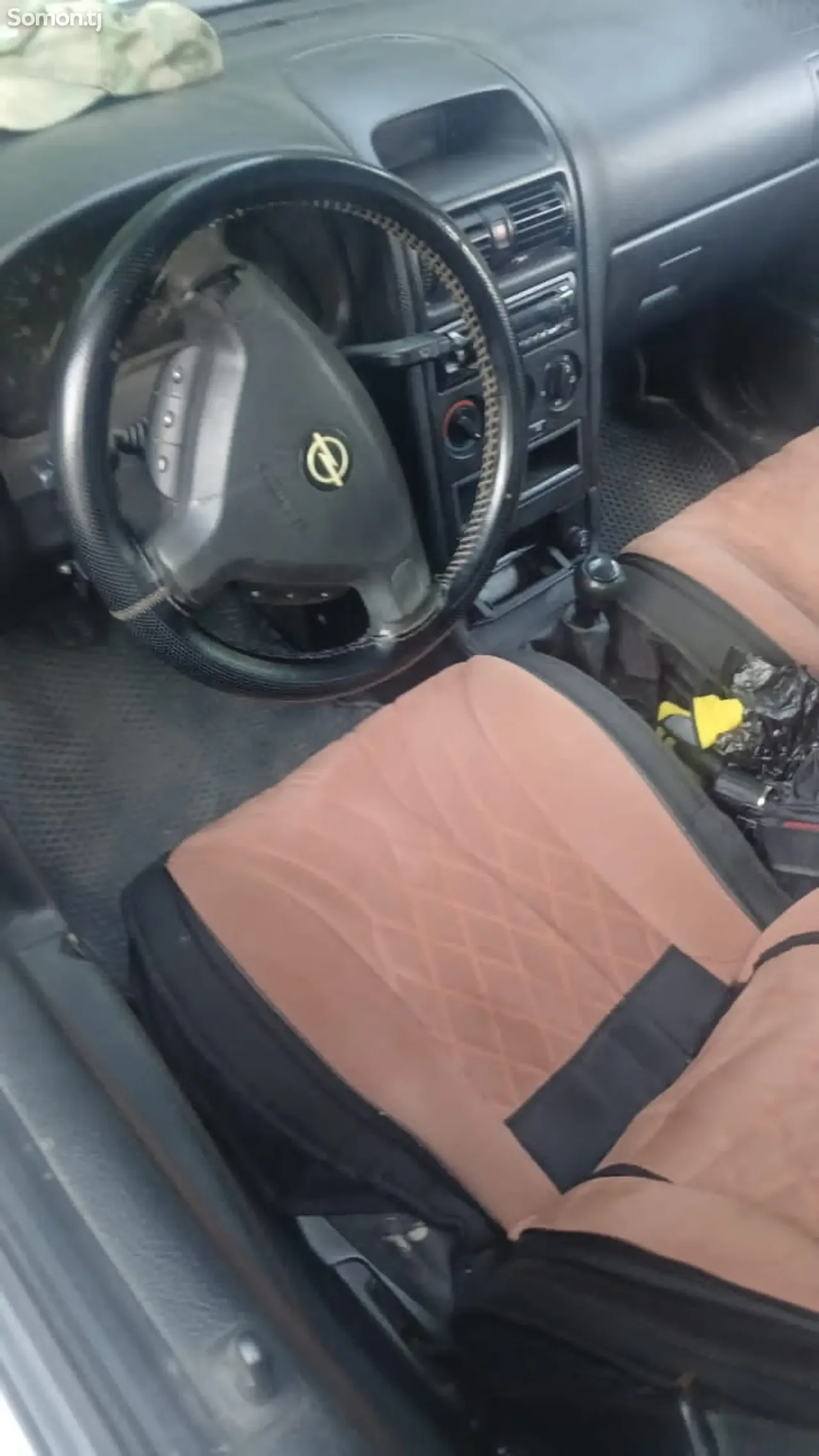 Opel Astra G 2000 · 1.6 MT