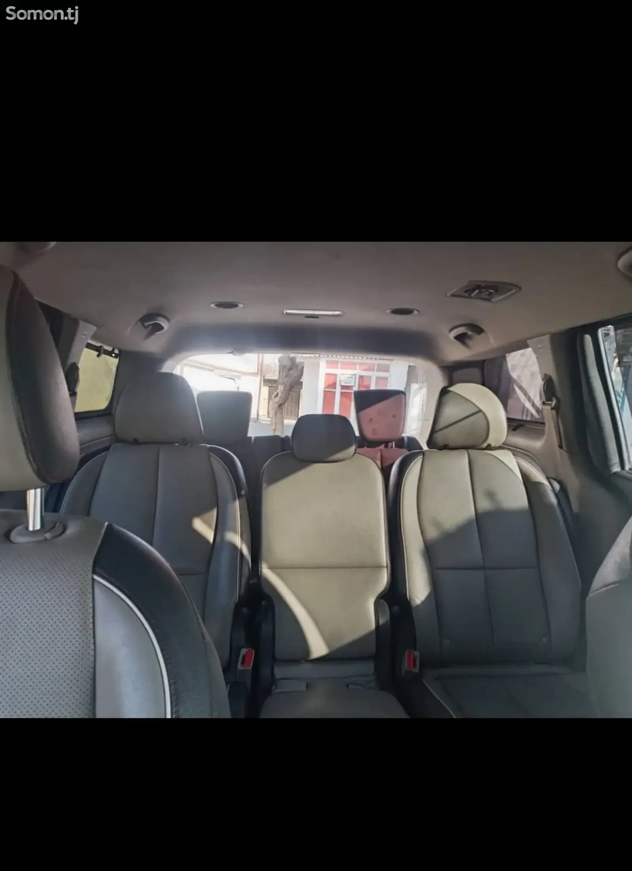 Kia Sedona 2014 · 3.3 AT