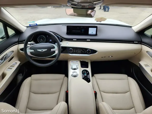 Hyundai Genesis 2024 · 2.5 AT