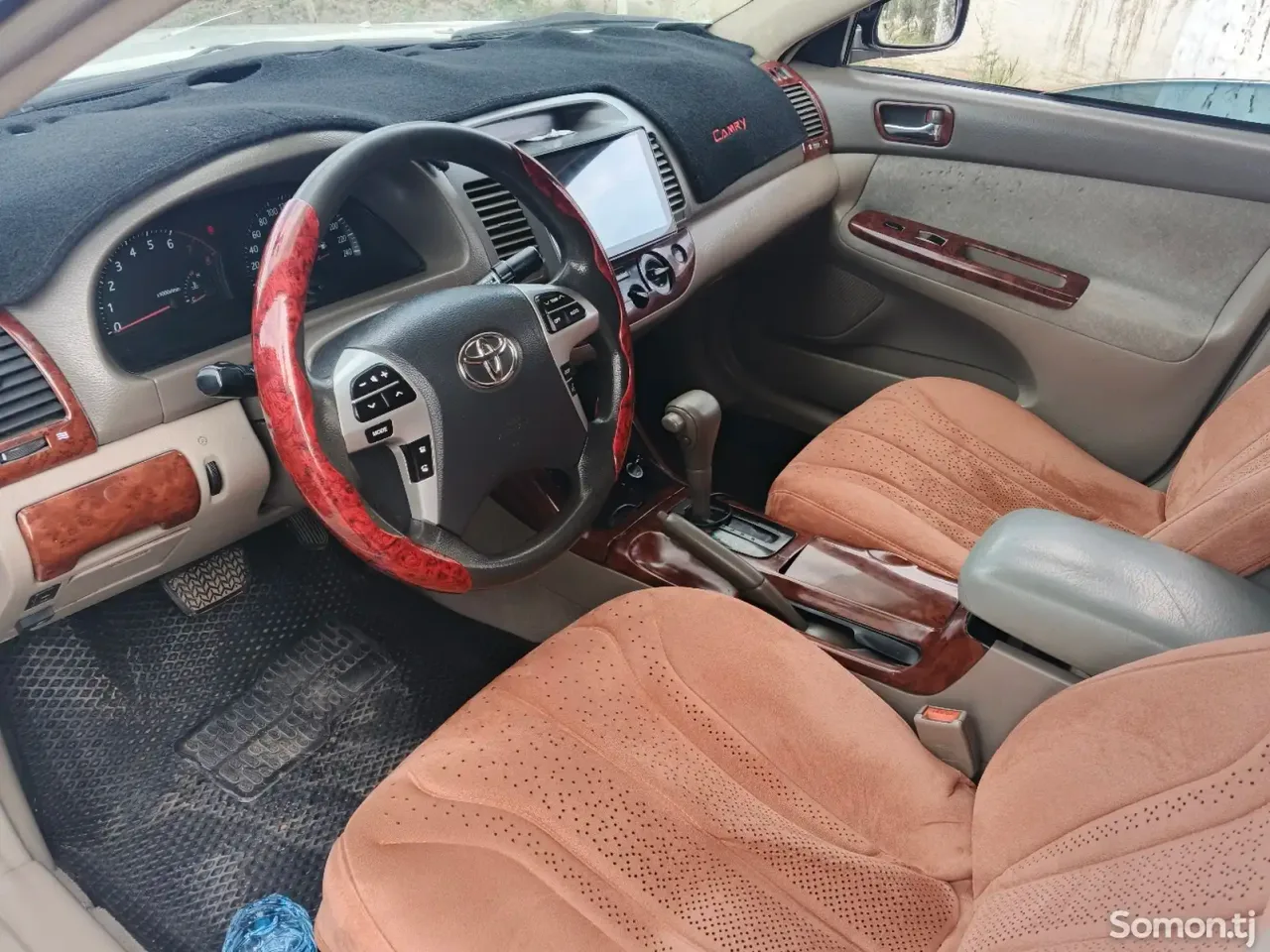 Toyota Camry 2003 · 2.4 AT