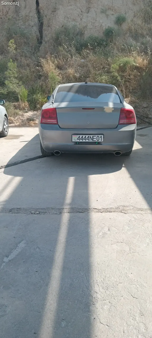 Dodge Charger 2008 · 3.5 AT