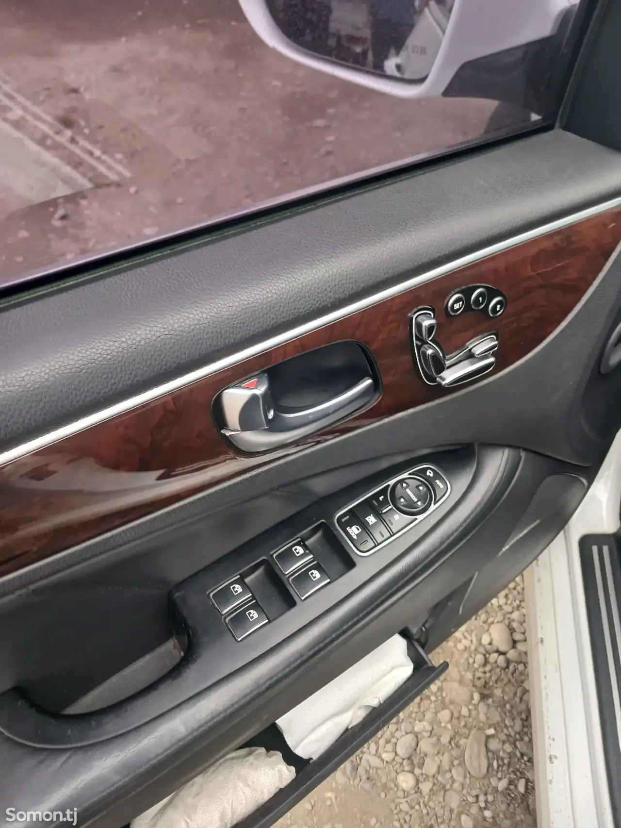 Hyundai Equus 2013 · 3.8 AT